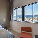 Seascape Luxury בית הארחה 4*