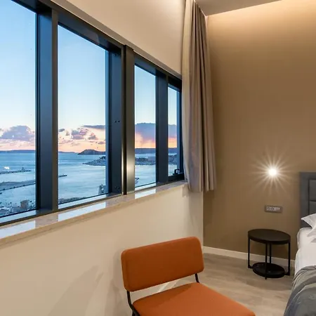 Seascape Luxury 4*